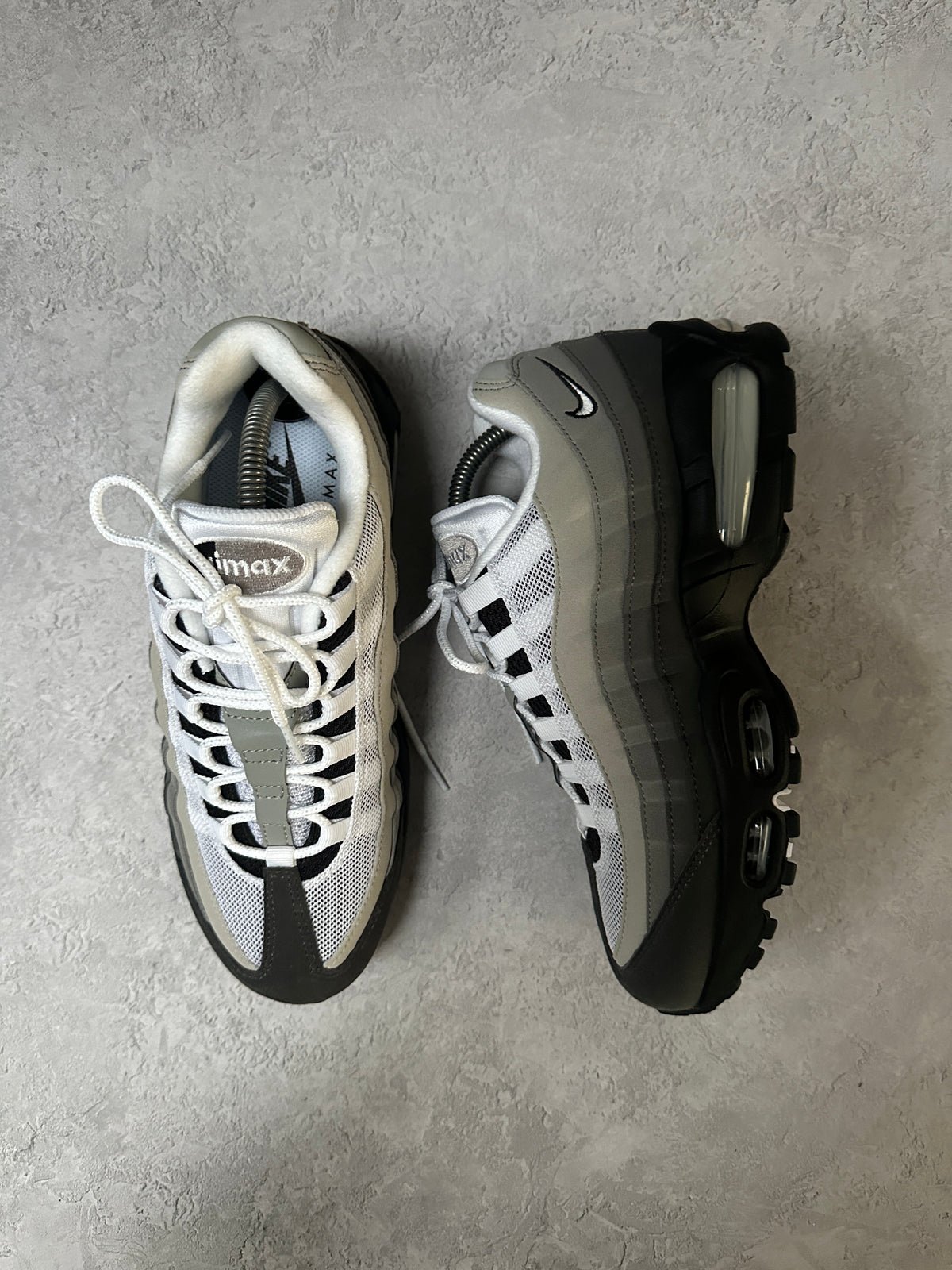 Nike Air Max 95 | Granite 2026 | UK 7.5
