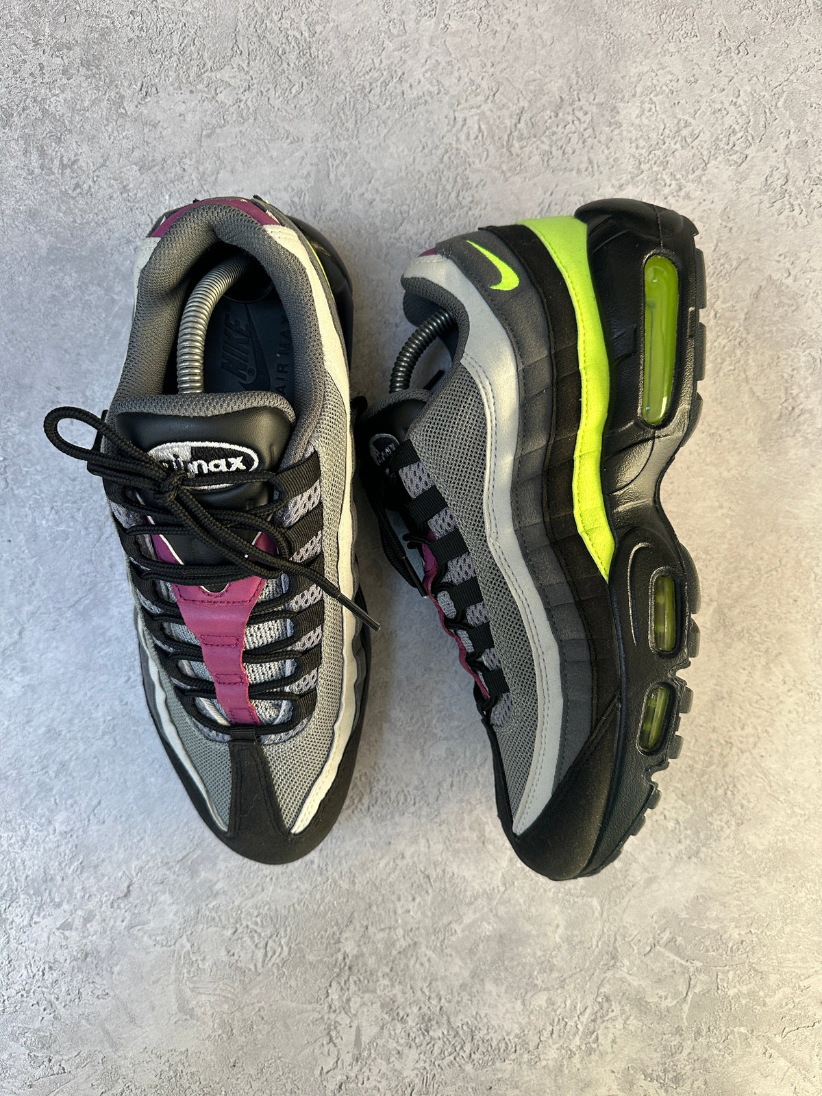 Nike Air Max 95 | 2020 Grey / Neon / Maroon IDs | UK 8.5