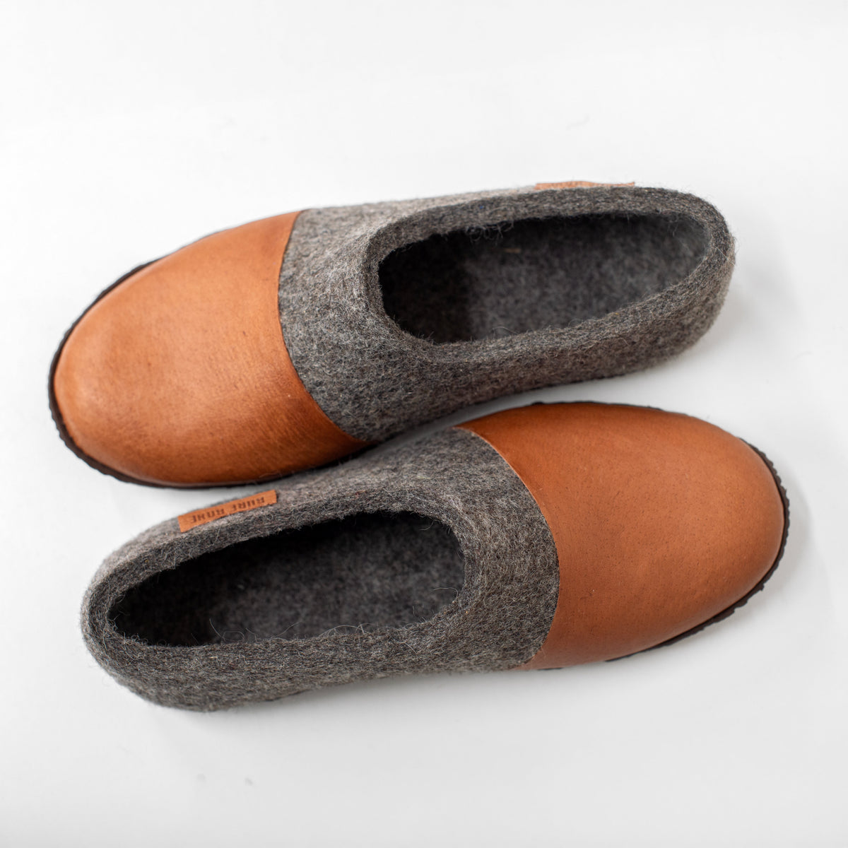 Men's Dark Grey WOOCAPS Felted Wool Clogs