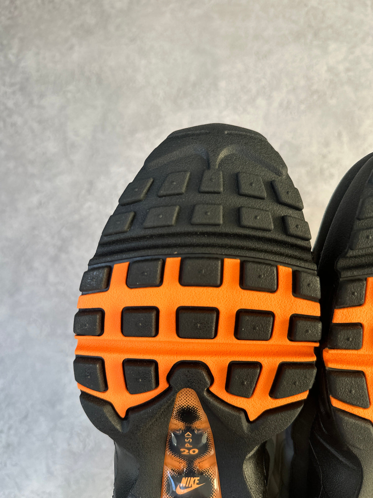 Nike Air Max 95 | Mandarin 2025 | UK 7