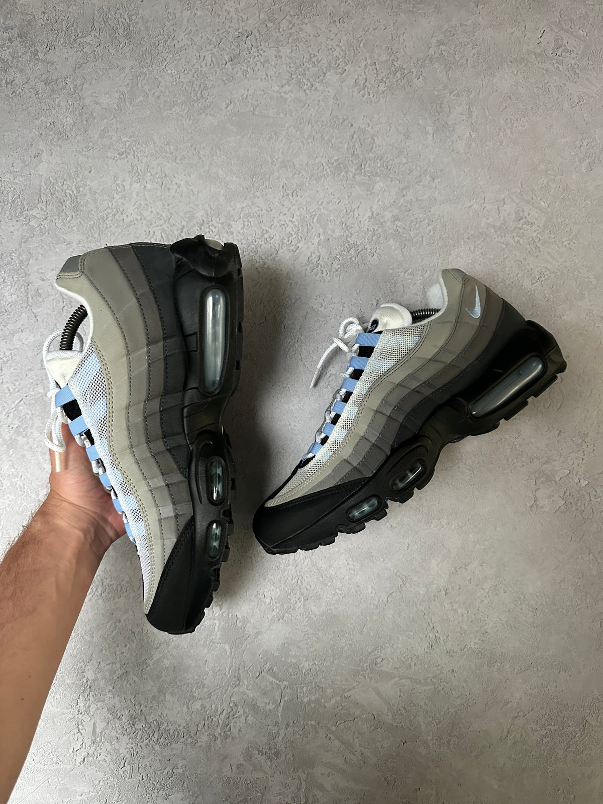 Nike Air Max 95 | Aluminum | UK 9.5
