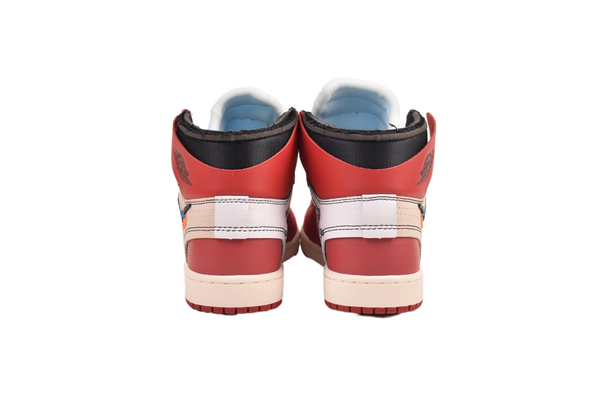 Off-White x Air Jordan 1 Retro High OG 'Chicago' Sneakers