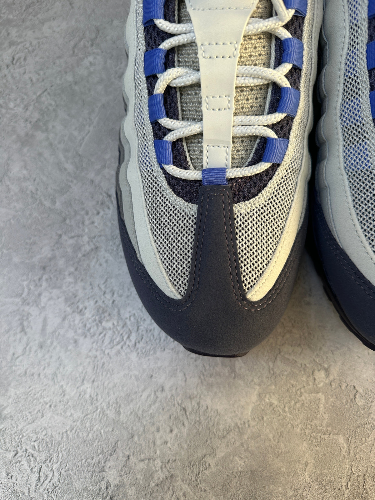 Nike Air Max 95 | Photon Dust / Purple Dynasty | UK 8.5