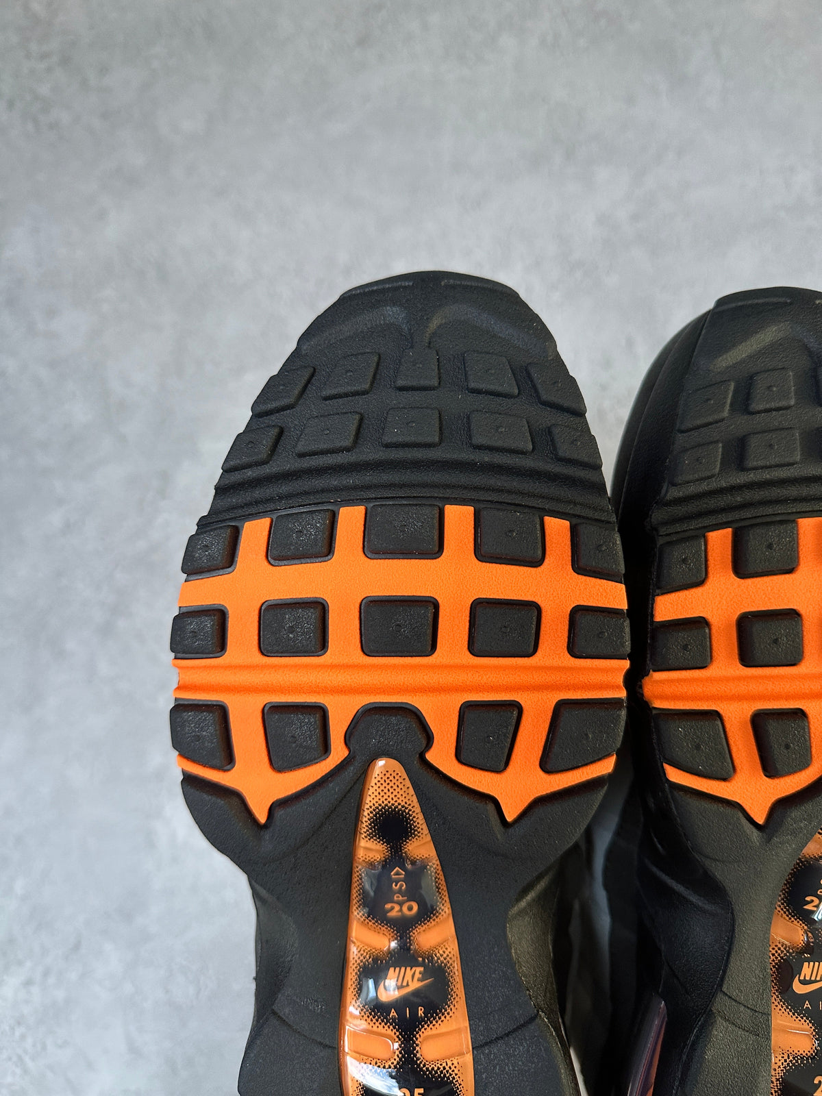 Nike Air Max 95 | Mandarin 2025 | UK 9.5