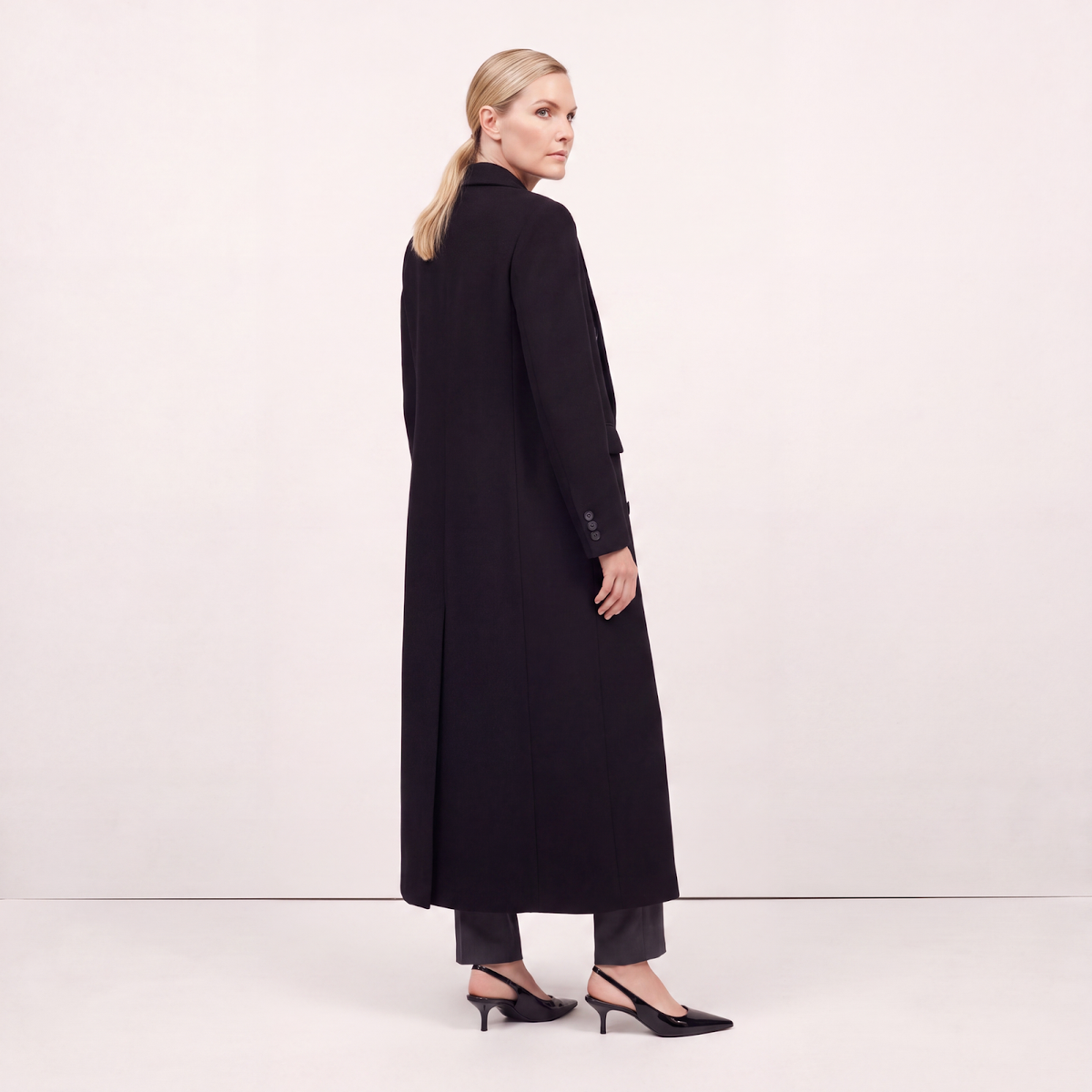 Noir Signature 100% Cashmere Full-Length Coat - Black