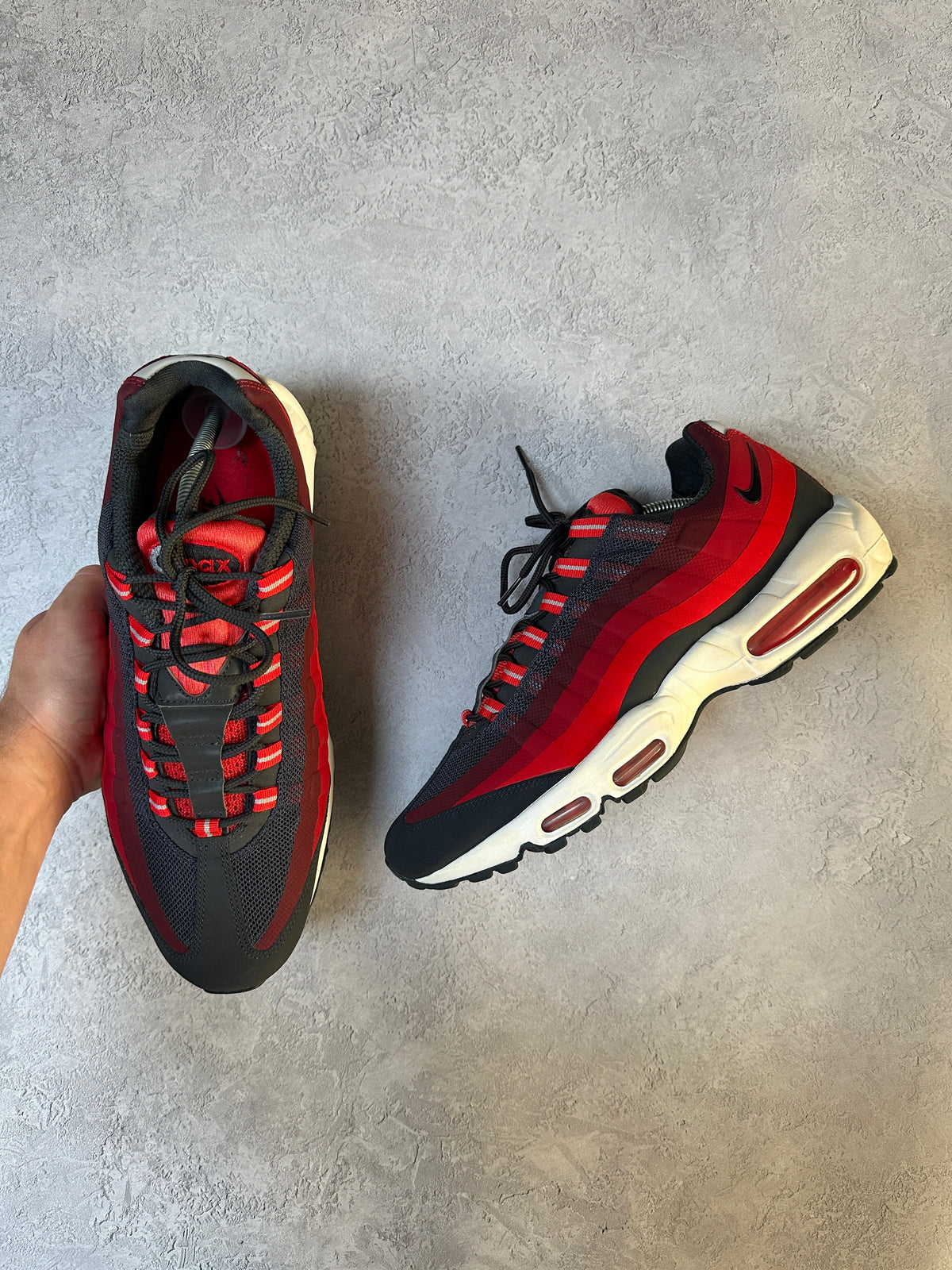 Nike Air Max 95 | Anthracite Red No Sew | UK 11