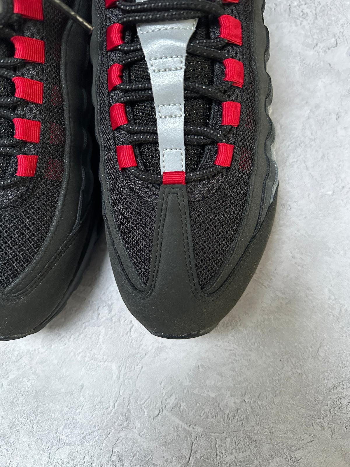 Nike Air Max 95 | Liverpool FC | UK 7.5