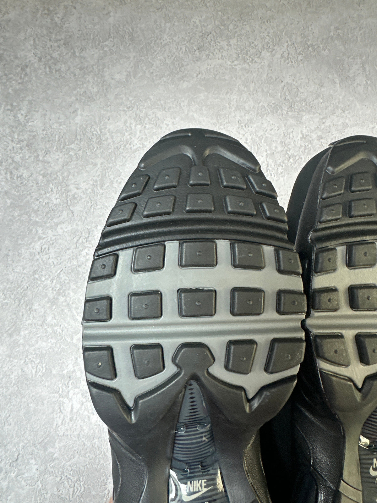 Nike Air Max 95 | Black Anthracite | UK 8.5