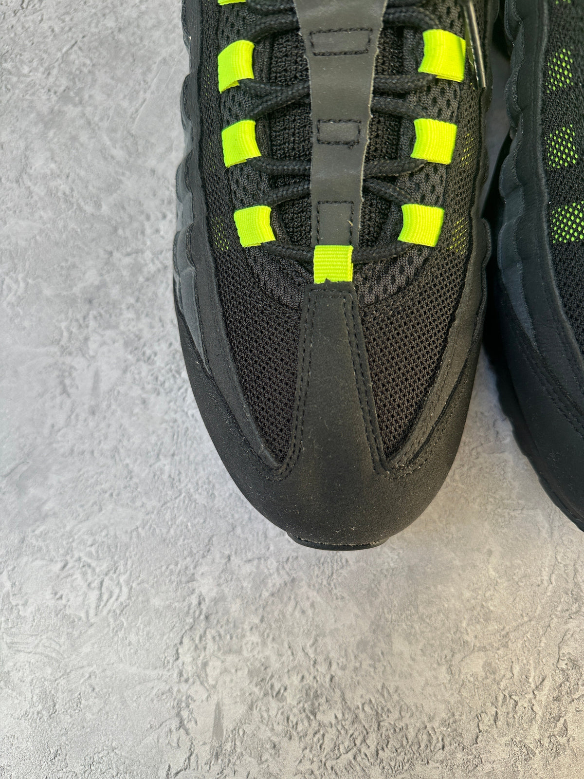 Nike Air Max 95 | Reverse Neon | UK 11