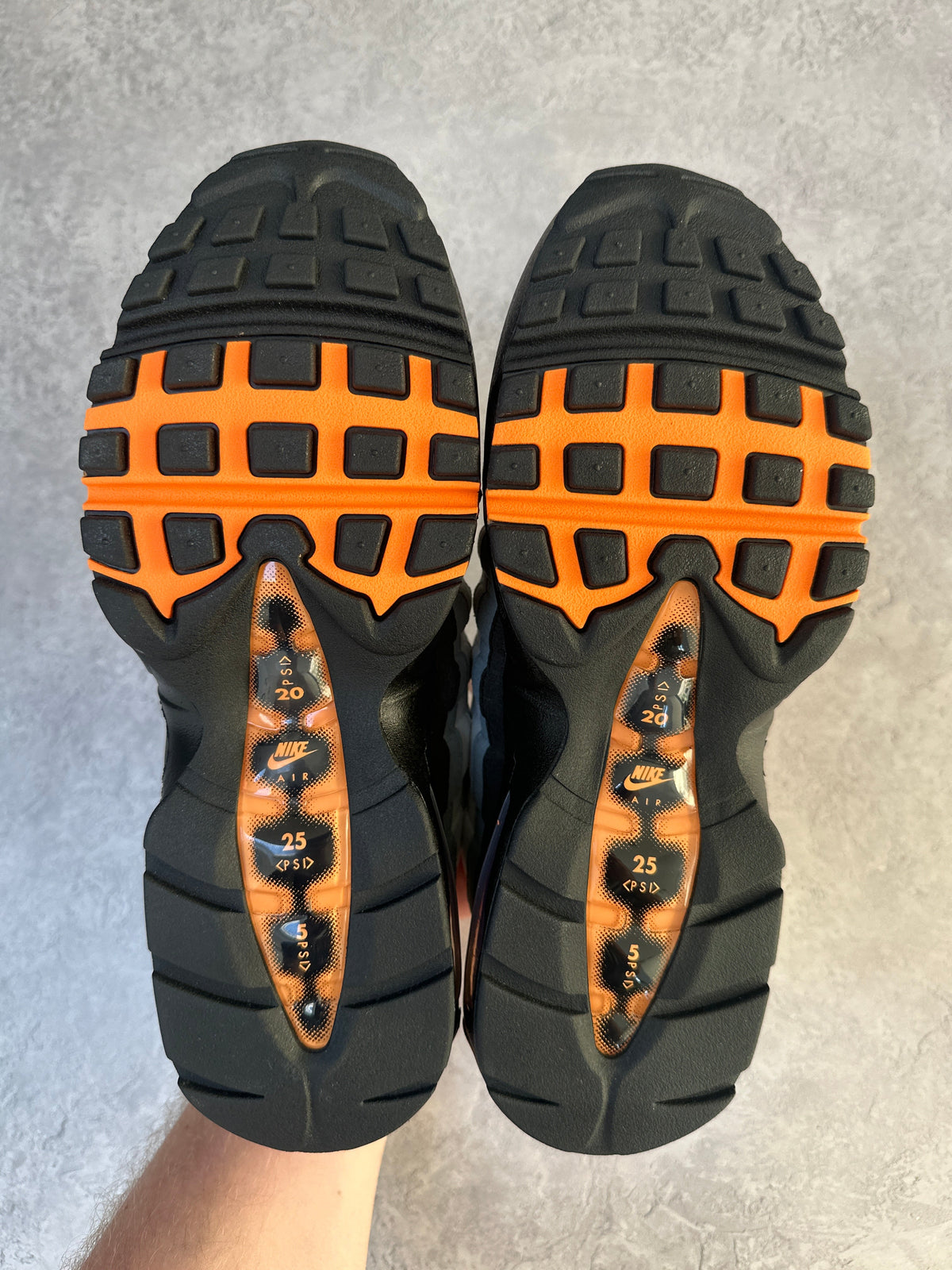 Nike Air Max 95 | Mandarin 2025 | UK 7
