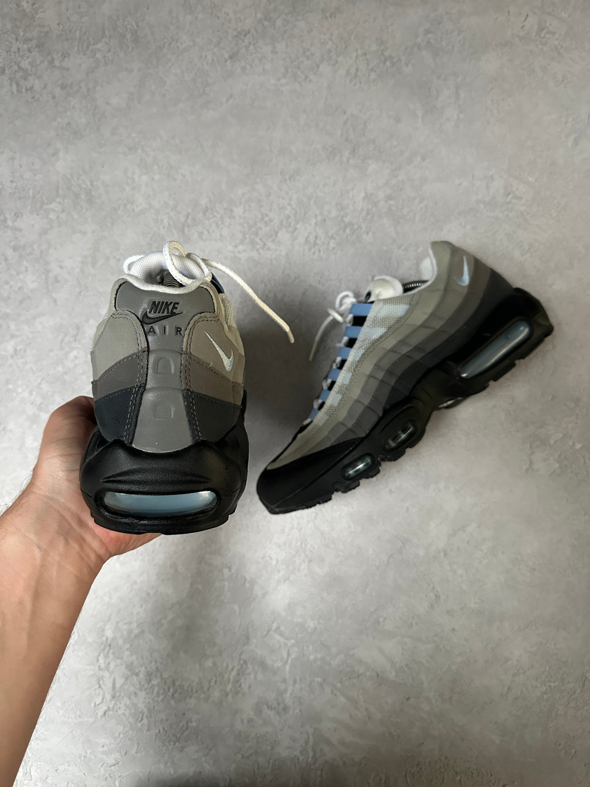 Nike Air Max 95 | Aluminum | UK 9.5
