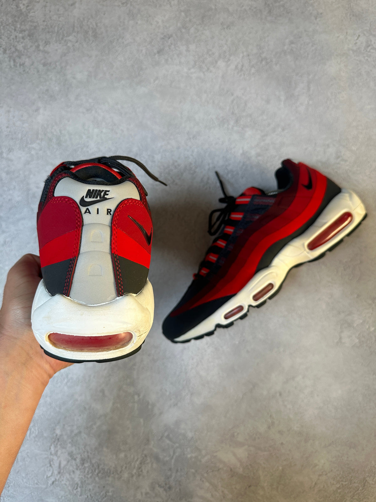 Nike Air Max 95 | Anthracite Red No Sew | UK 11