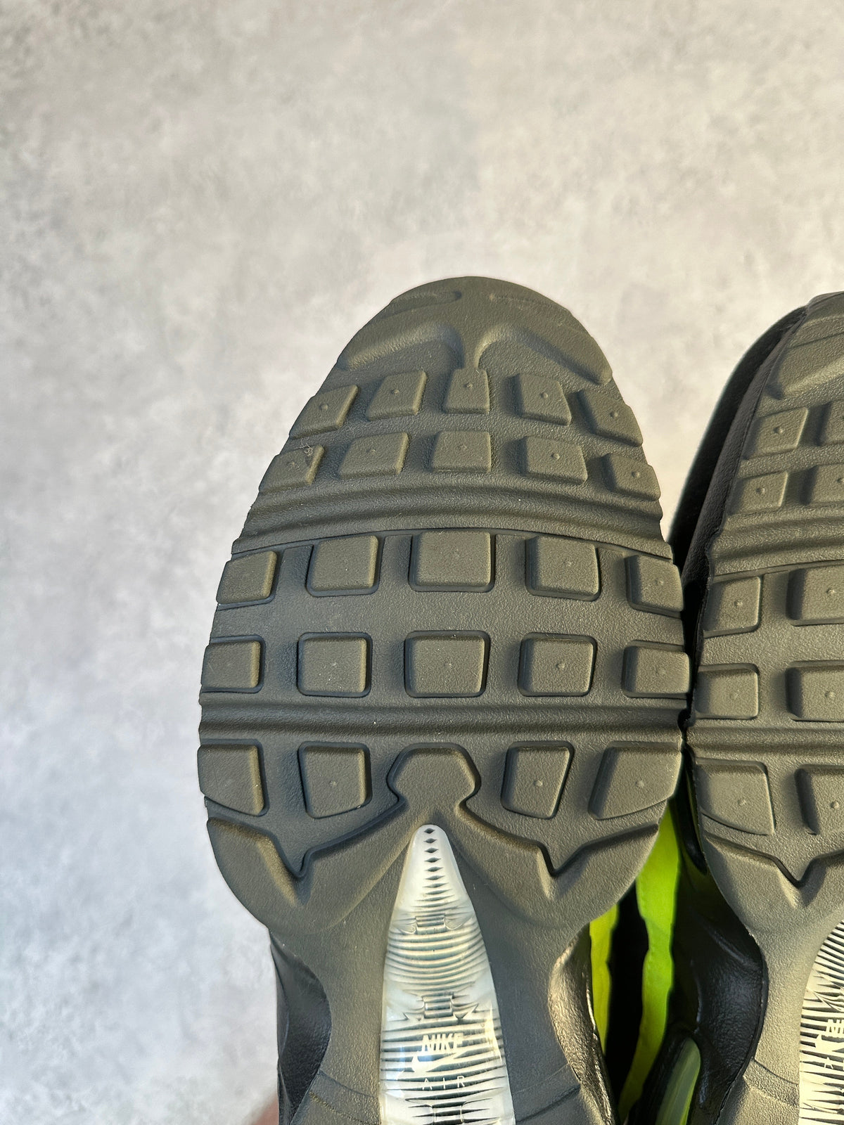 Nike Air Max 95 | 2020 Grey / Neon / Maroon IDs | UK 8.5