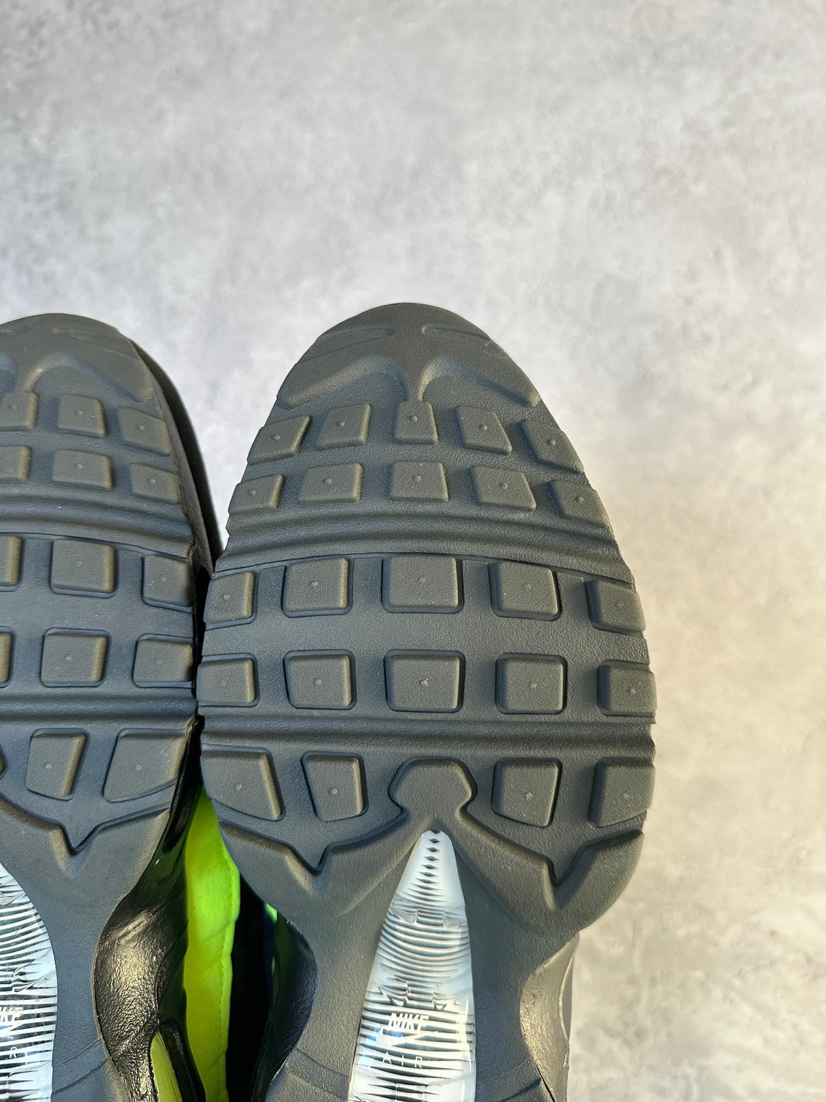 Nike Air Max 95 | 2020 Grey / Neon / Maroon IDs | UK 8.5