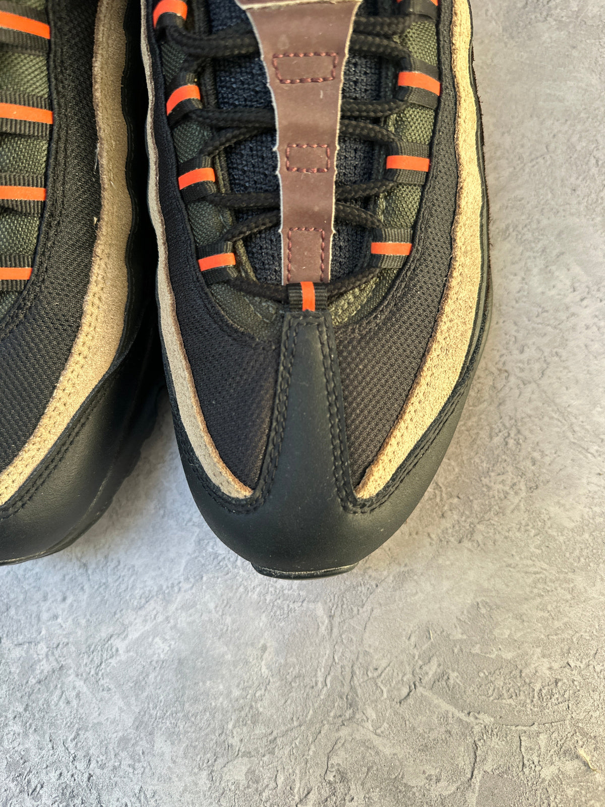 Nike Air Max 95 | Dark Army | UK 9