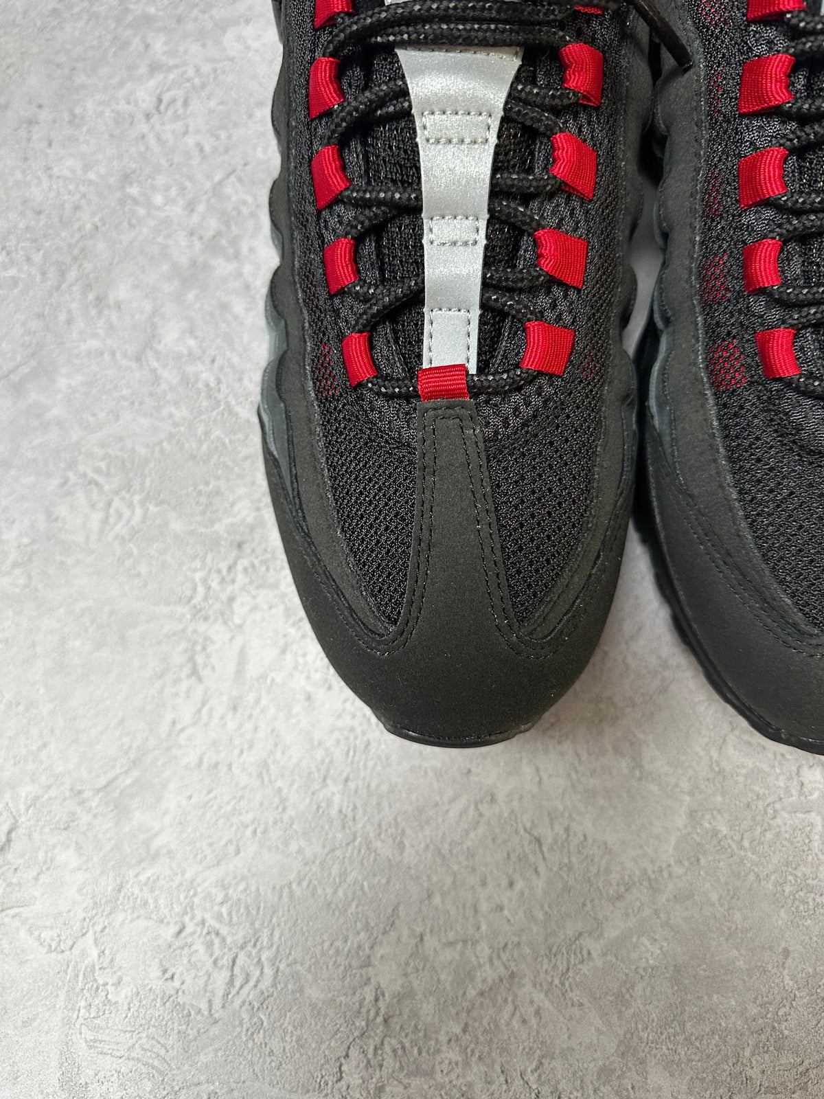 Nike Air Max 95 | Liverpool FC | UK 7.5
