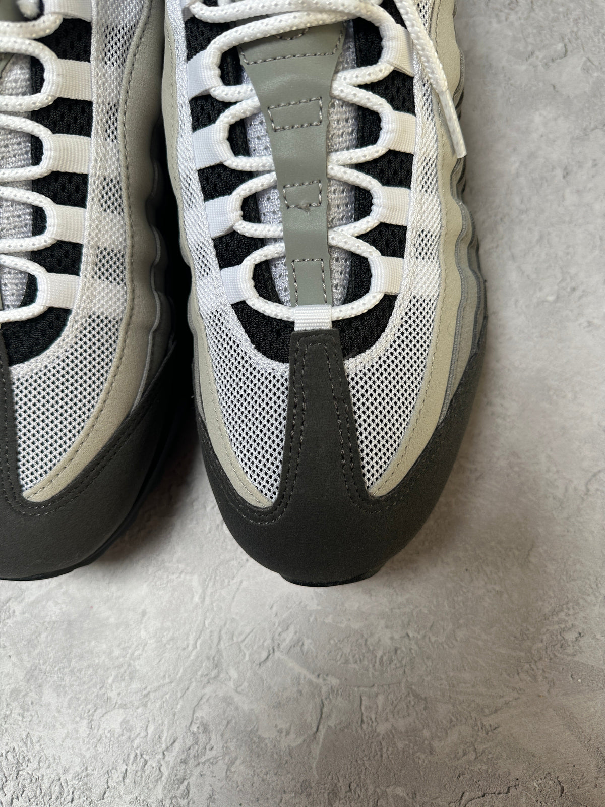 Nike Air Max 95 | Granite 2026 | UK 8