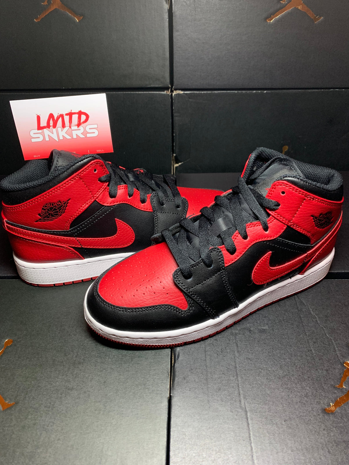 Jordan 1 Mid Banned 2020 Trainers