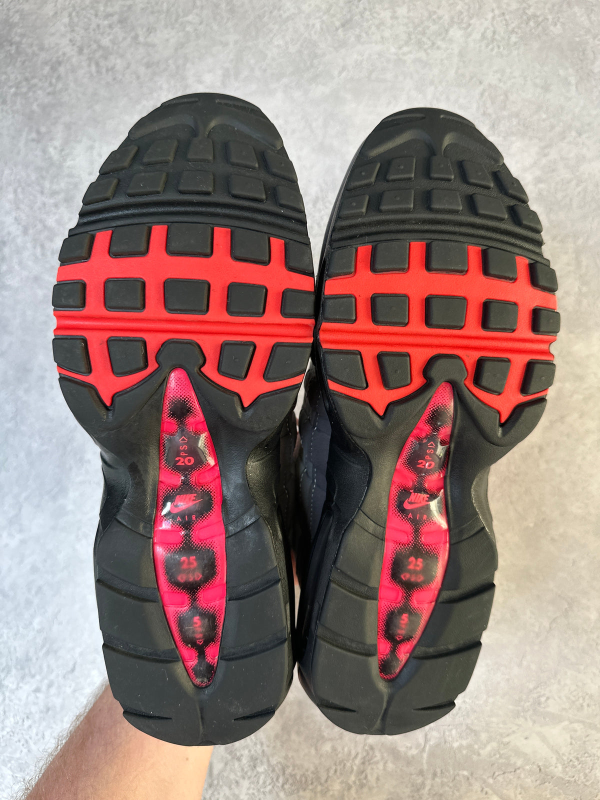 Nike Air Max 95 | Solar Red 2018 | UK 9.5