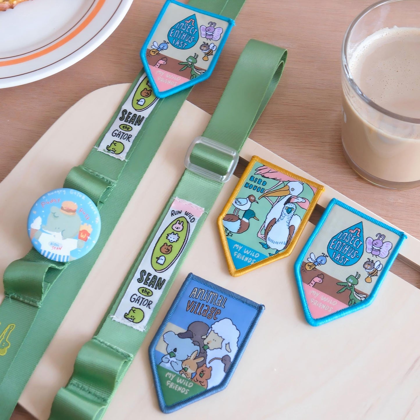 A Gator Life - Bird Insect Embroidery Brooch Badge