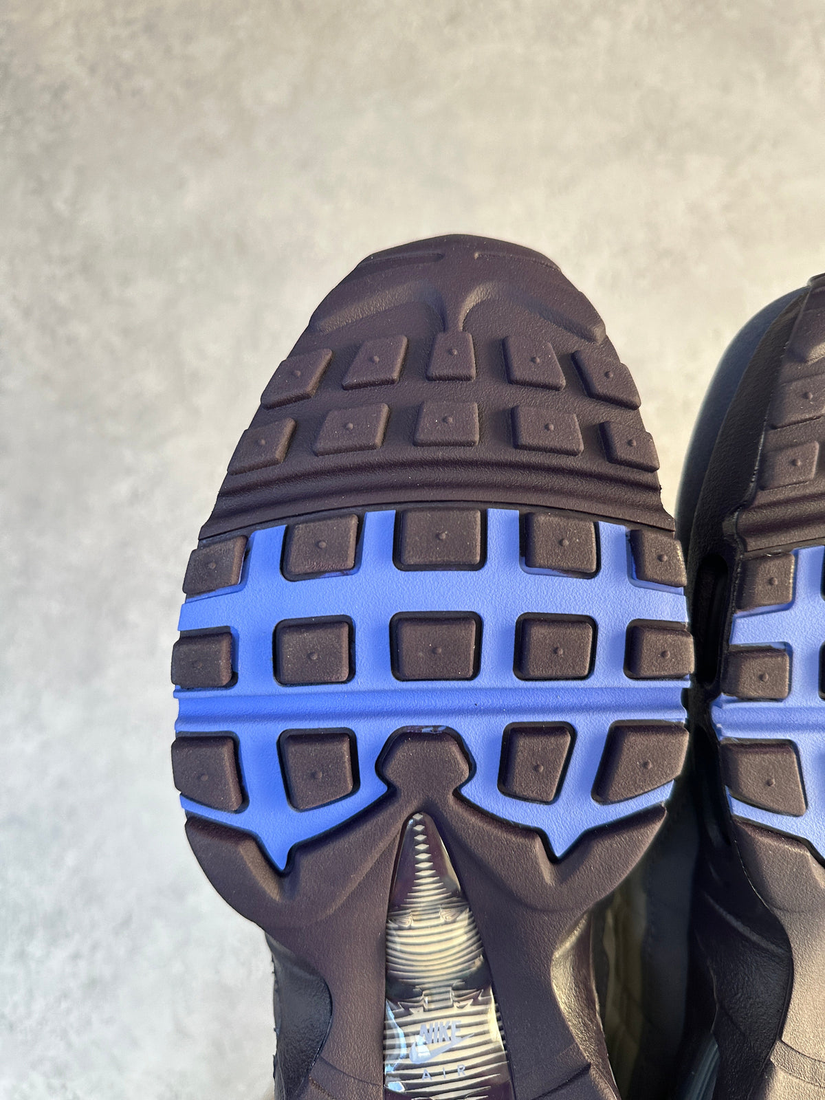 Nike Air Max 95 | Photon Dust / Purple Dynasty | UK 8.5