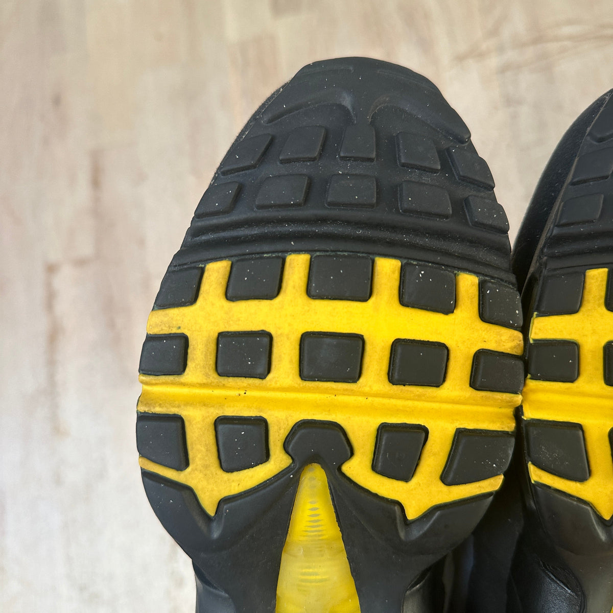 Nike Air Max 95 | Tour Yellow 2011 | UK 7.5