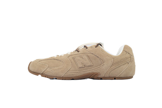 New Balance x Miu Miu 530 SL 'Ecru' Trainers