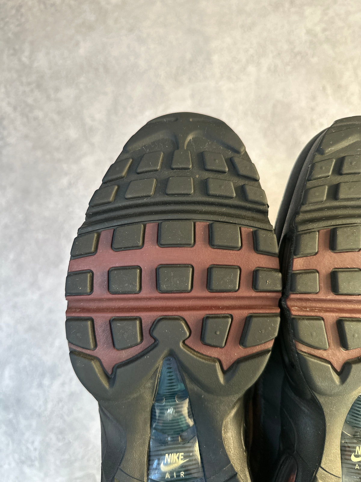 Nike Air Max 95 | Dark Army | UK 9