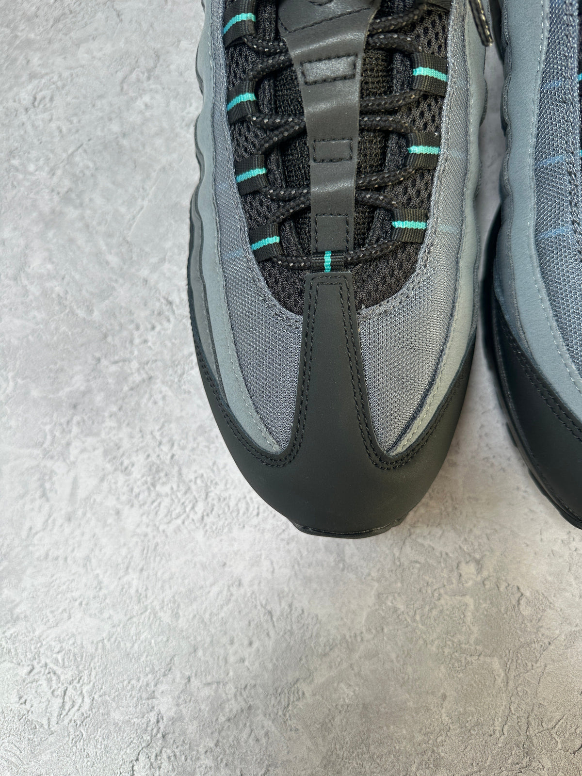 Nike Air Max 95 | Black Grapes | UK 10