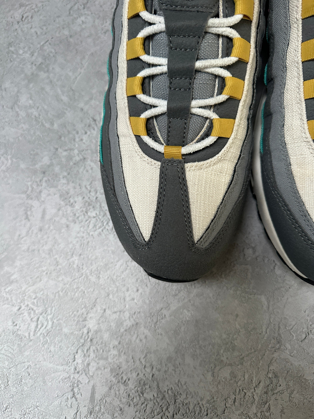 Nike Air Max 95 | Air Sprung | UK 11