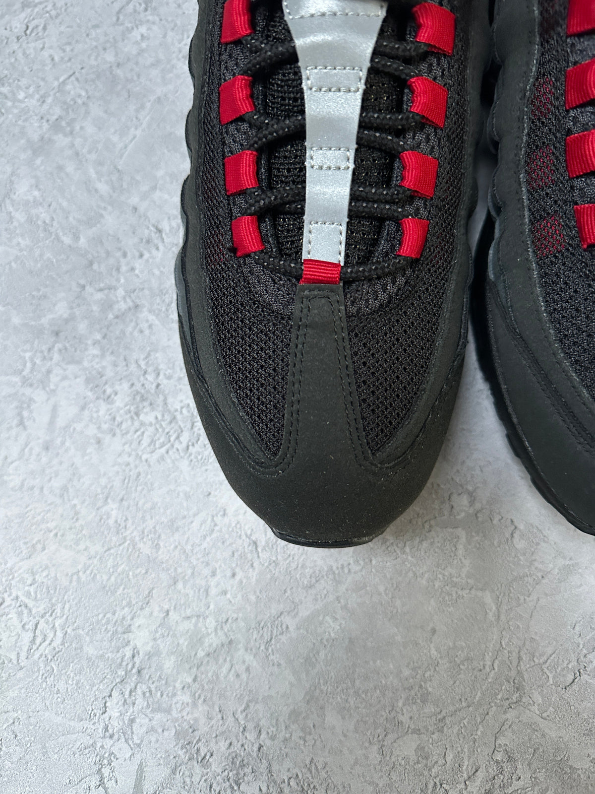 Nike Air Max 95 | Liverpool FC | UK 7.5
