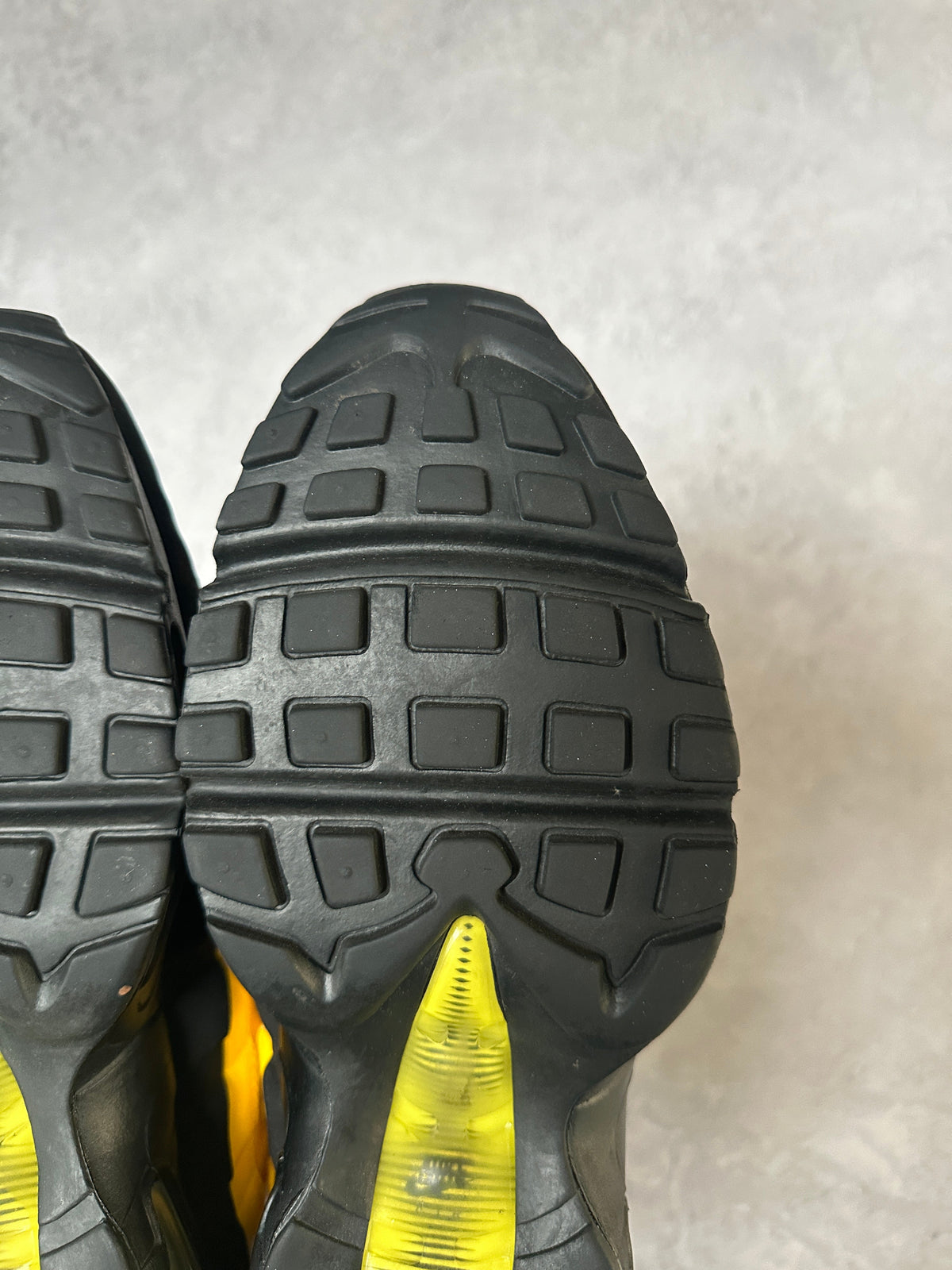 Nike Air Max 95 | Varsity Maize | UK 8.5