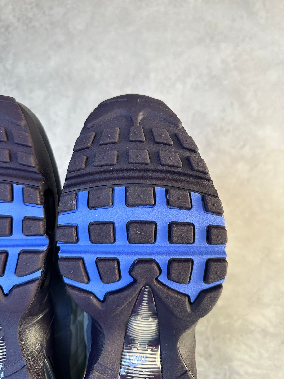 Nike Air Max 95 | Photon Dust / Purple Dynasty | UK 8.5