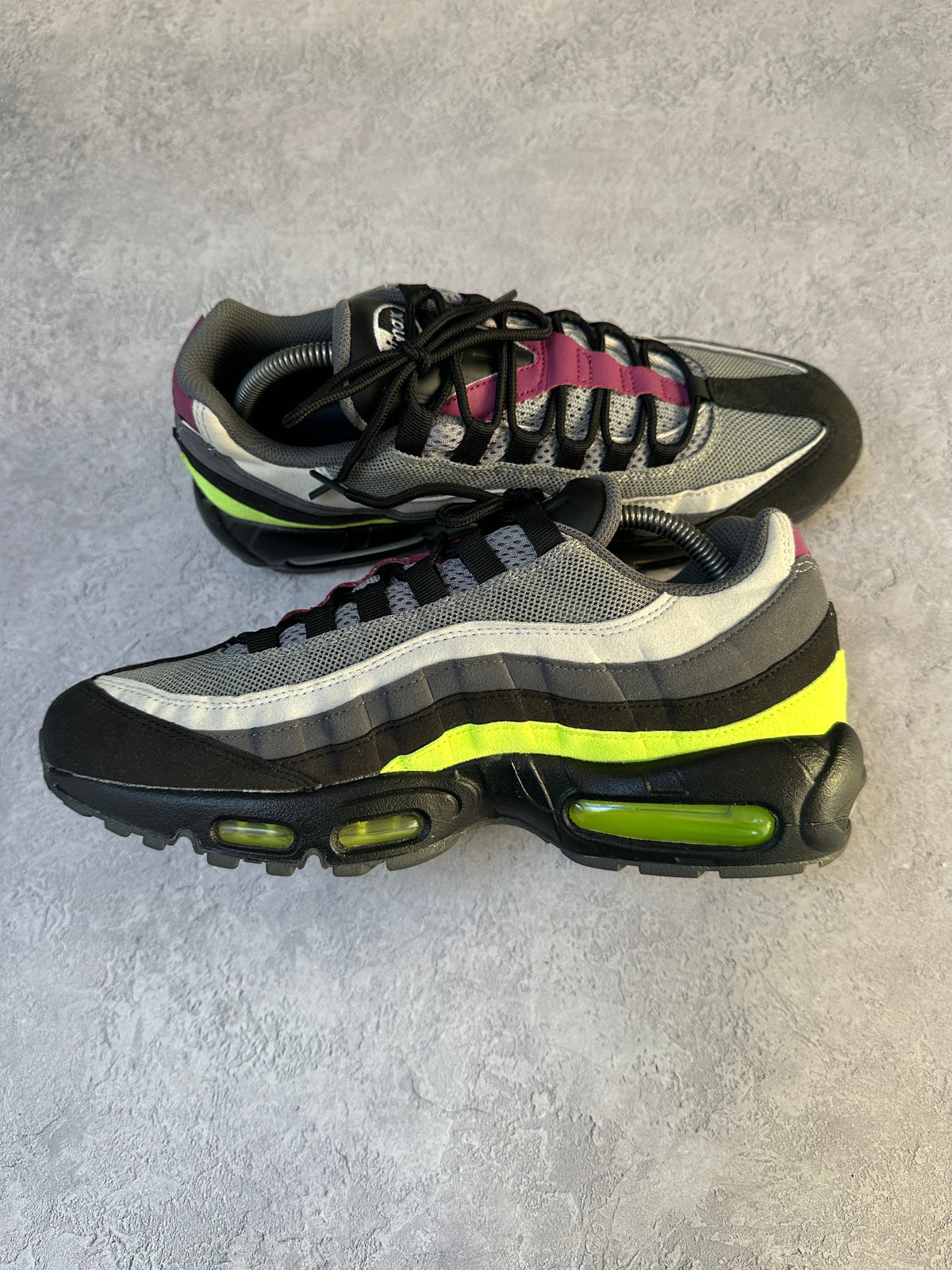 Nike Air Max 95 | 2020 Grey / Neon / Maroon IDs | UK 8.5