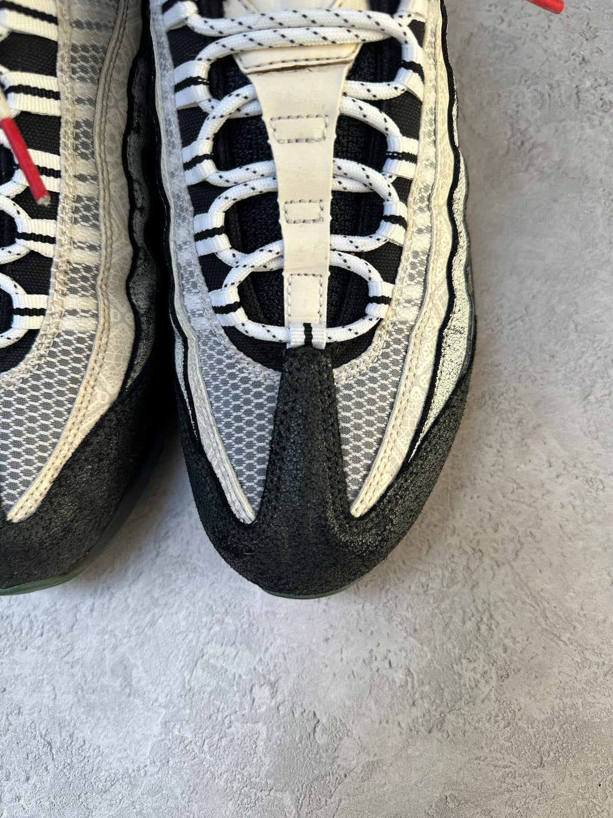 Nike Air Max 95 | Day of the Dead | UK 8