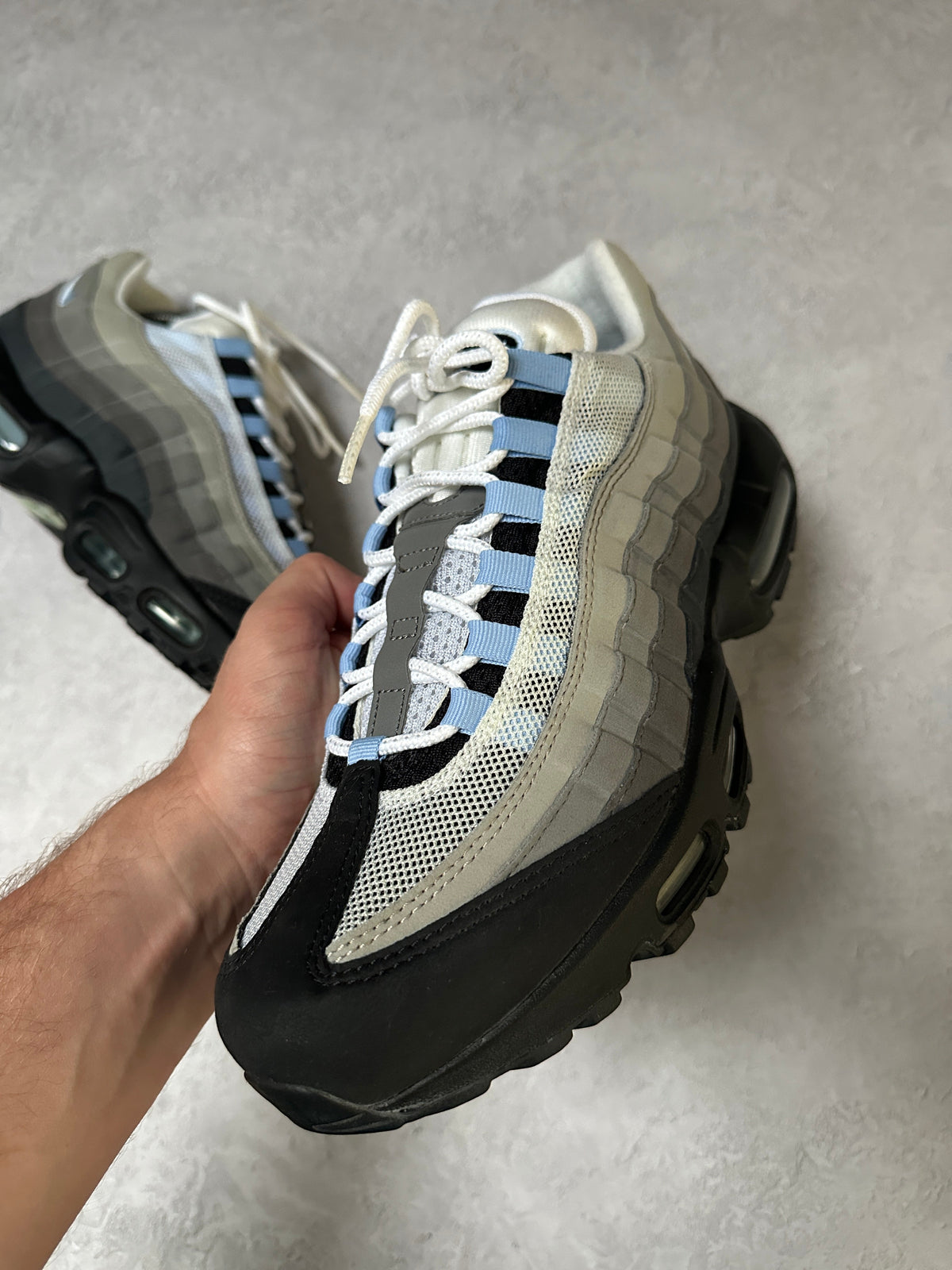 Nike Air Max 95 | Aluminum | UK 9.5