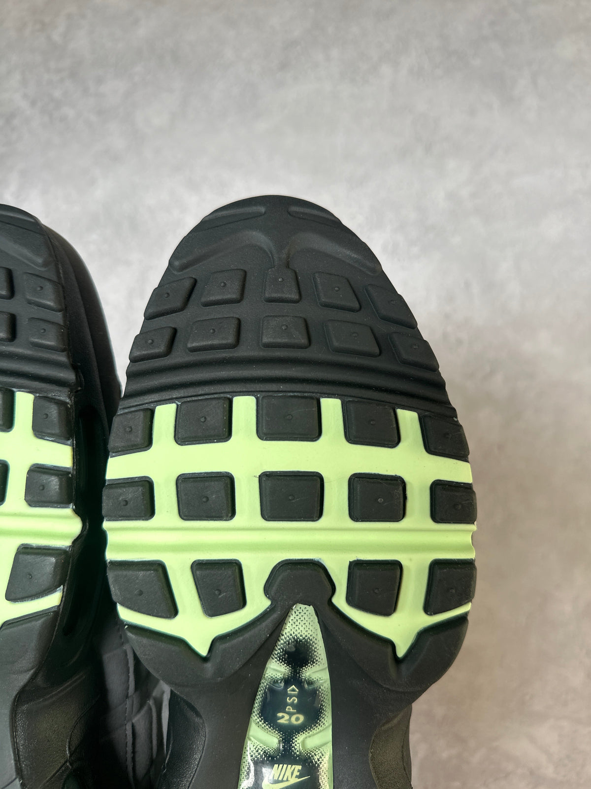 Nike Air Max 95 | Fresh Mint | UK 9.5