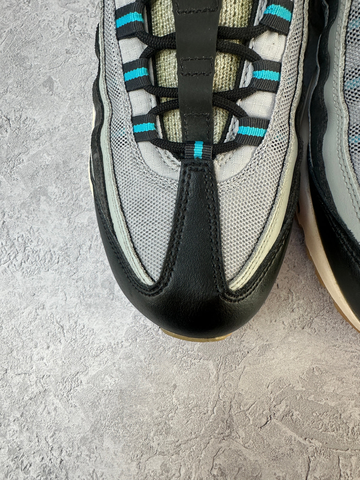 Nike Air Max 95 | Chlorine Blue | UK 9