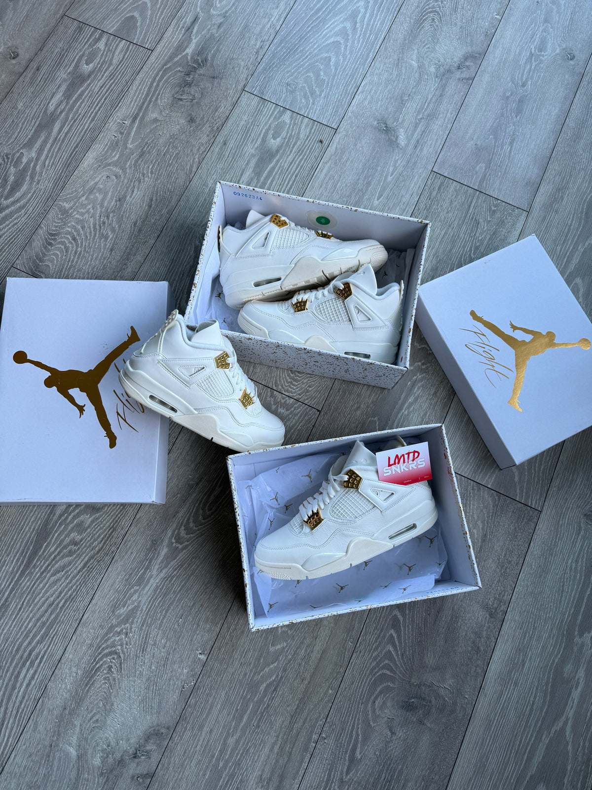 Air Jordan 4 Retro Metallic Gold Trainers (Women's)