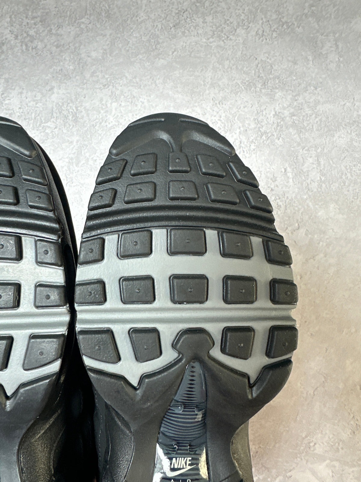 Nike Air Max 95 | Black Anthracite | UK 8.5