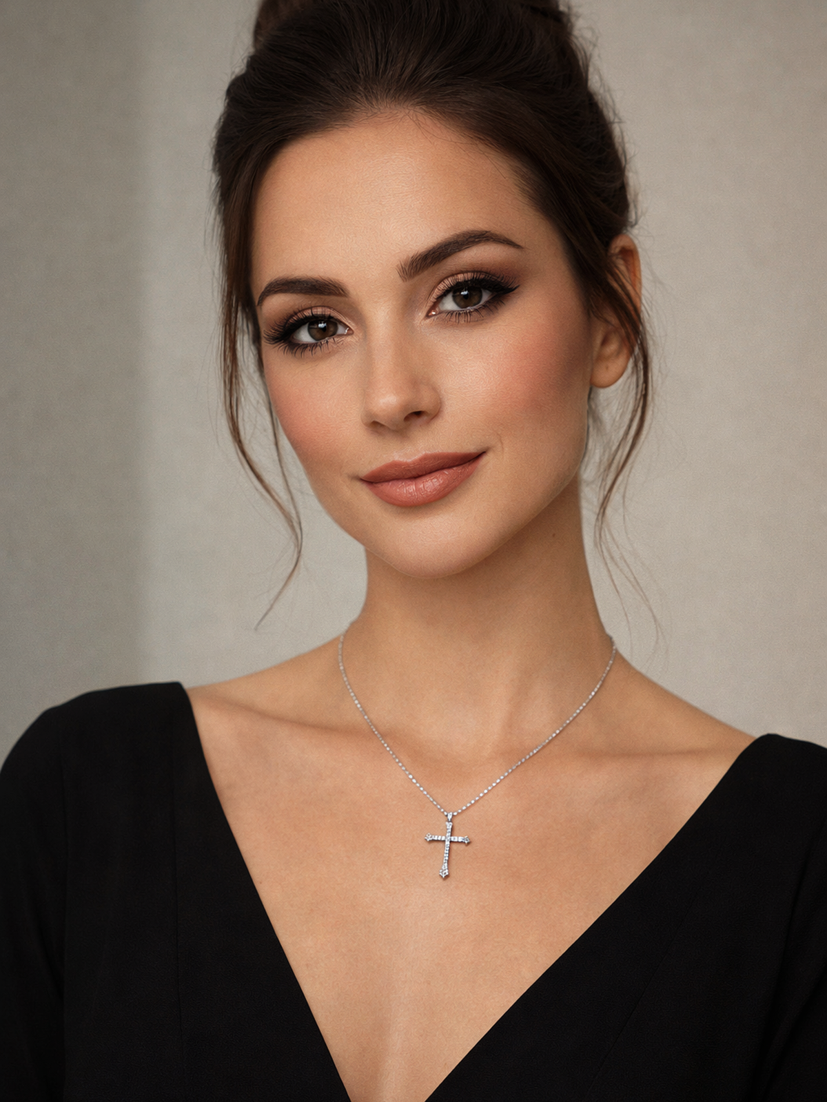 925 Sterling Silver Classic Cross Necklace