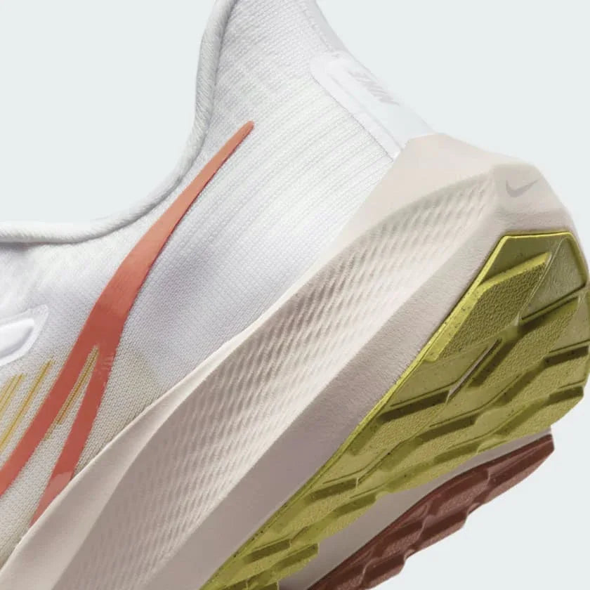 Nike Air Zoom Pegasus 39 Women's Beige Running Trainers DH4072 501