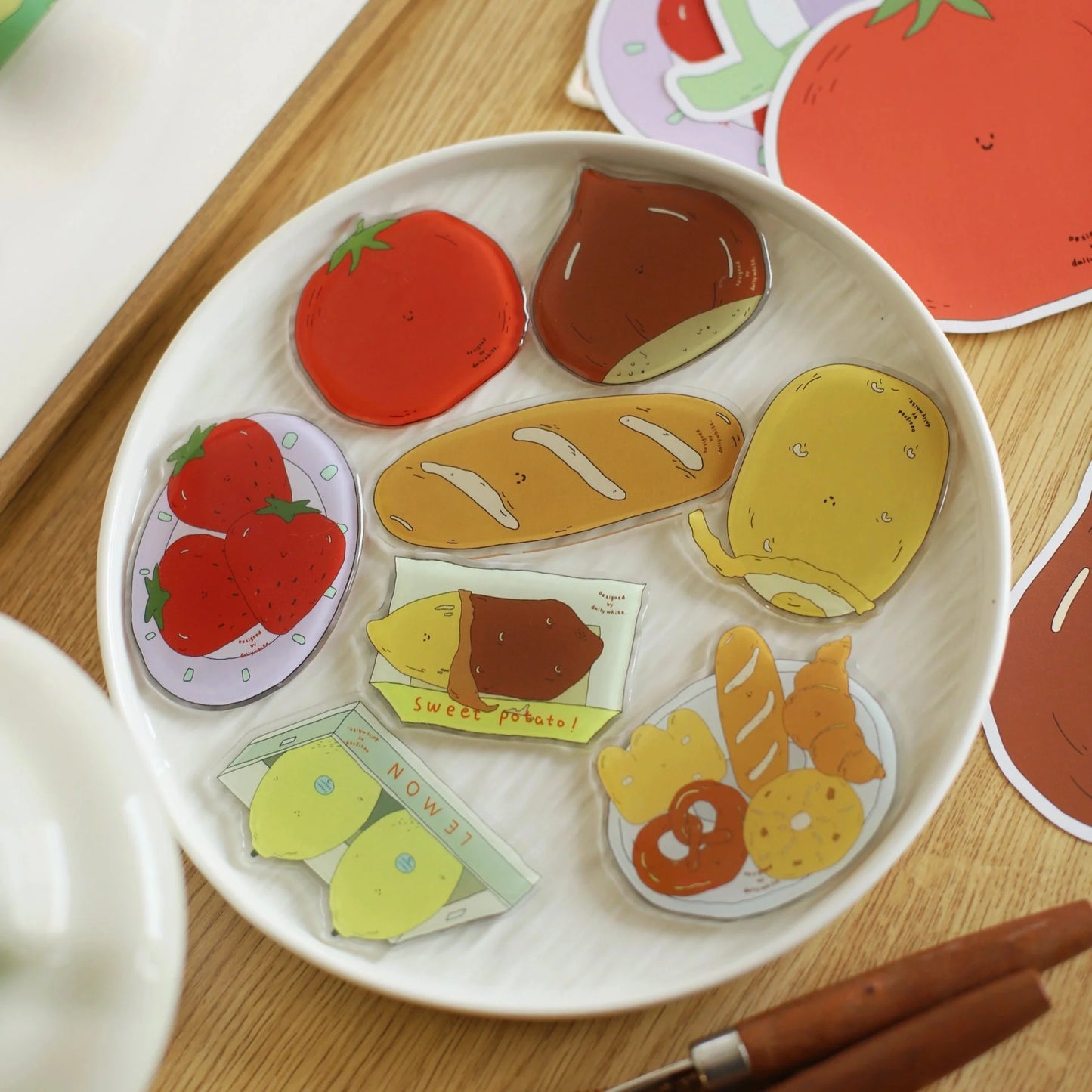 Daily White - Vegetable Magnet