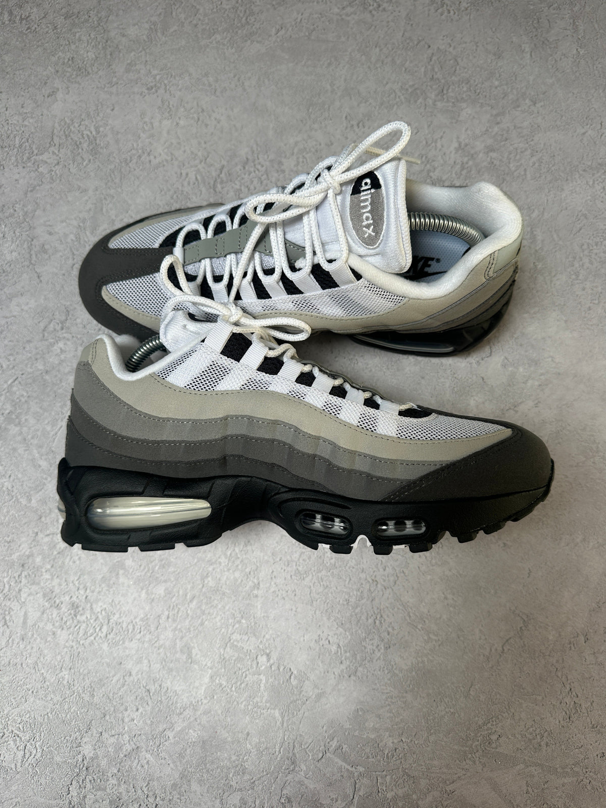 Nike Air Max 95 | Granite 2026 | UK 8