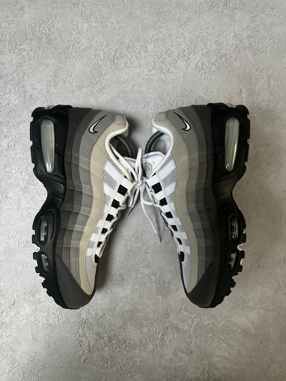Nike Air Max 95 | Granite 2026 | UK 7.5
