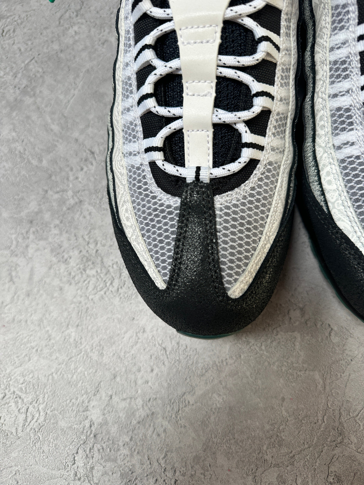 Nike Air Max 95 | Day of the Dead | UK 9