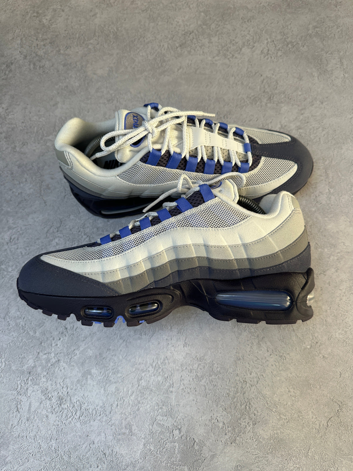 Nike Air Max 95 | Photon Dust / Purple Dynasty | UK 8.5