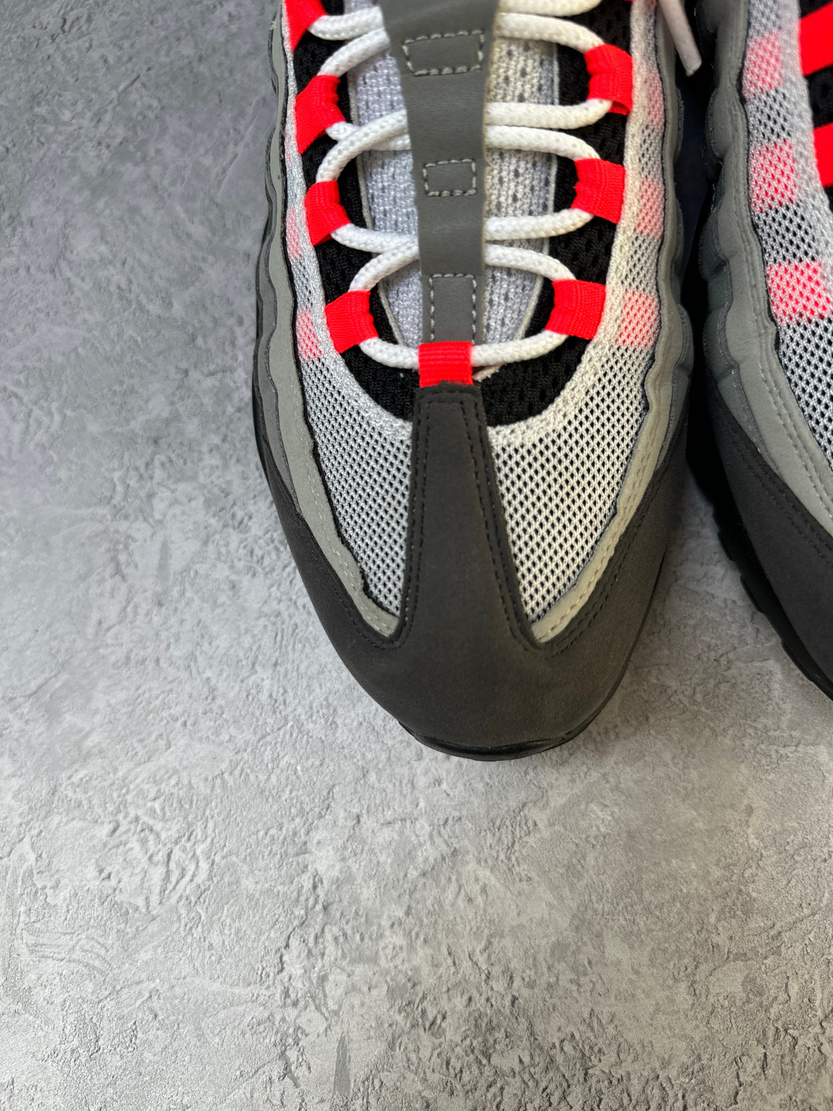 Nike Air Max 95 | Solar Red 2018 | UK 9.5
