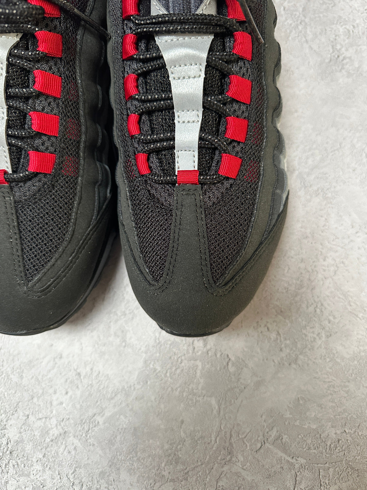 Nike Air Max 95 | Liverpool FC | UK 7.5