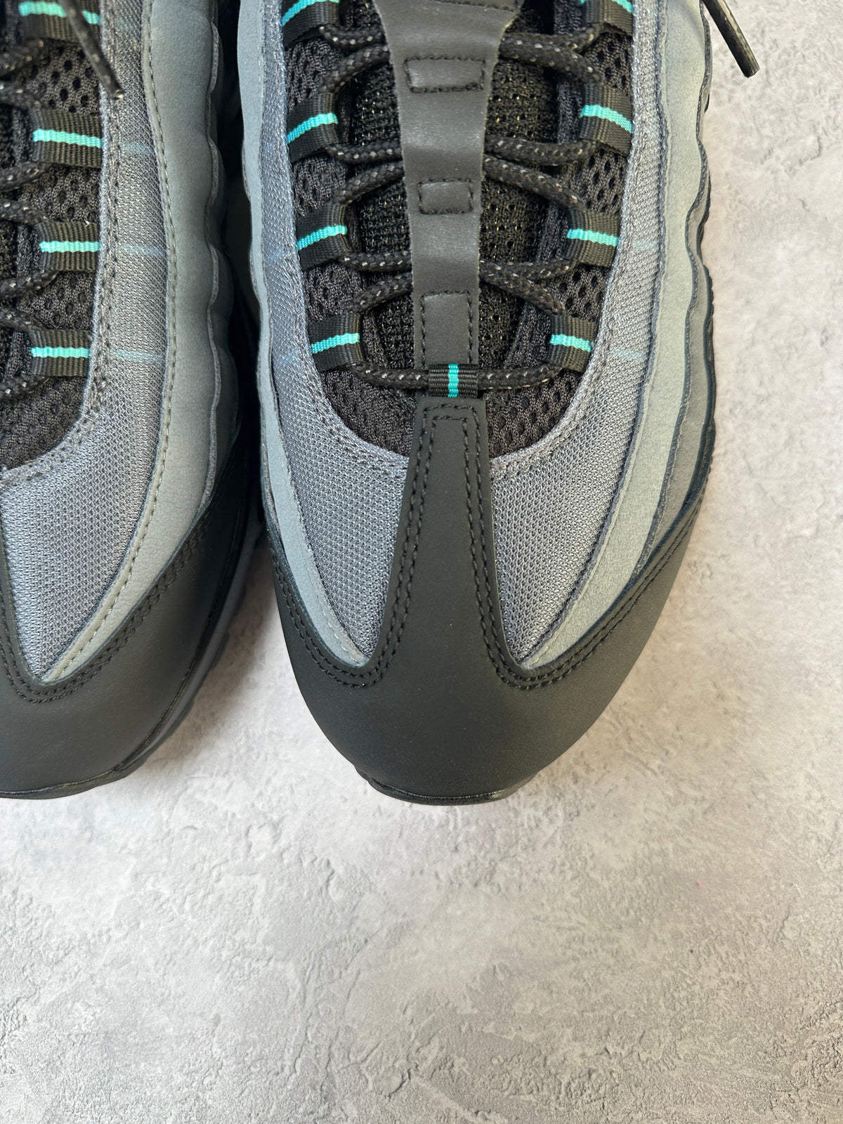Nike Air Max 95 | Black Grapes | UK 10